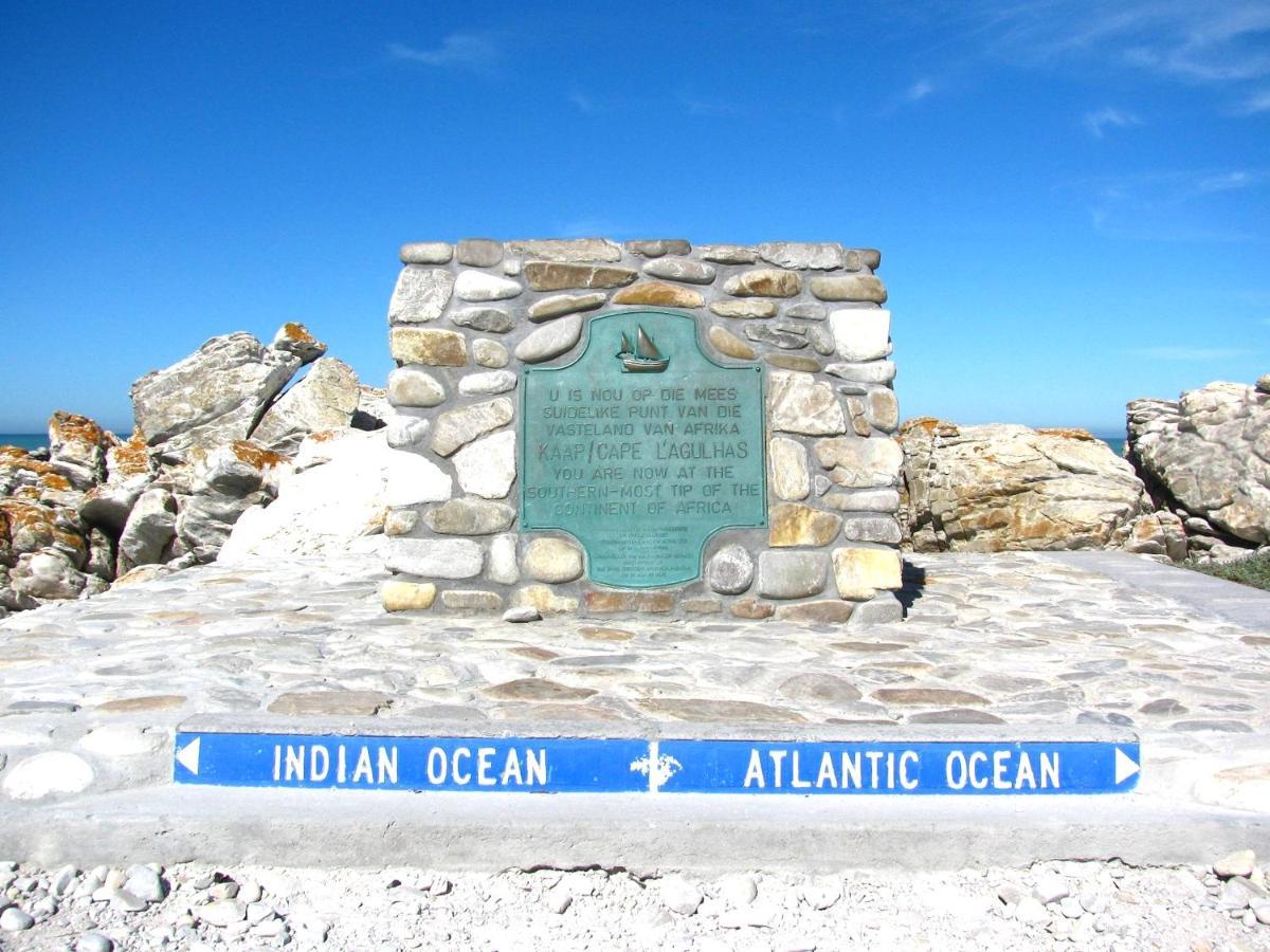 Hotel Dee'S Place Agulhas Exterior foto